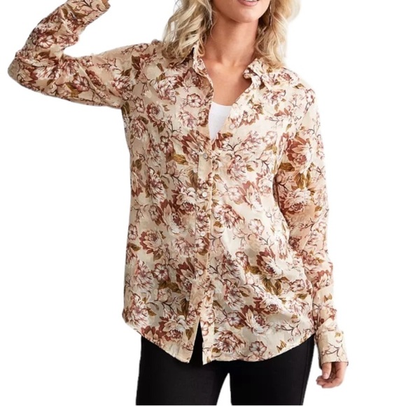 Sterling & Stitch Tops - Sterling & Stitch Floral Chiffon Blouse